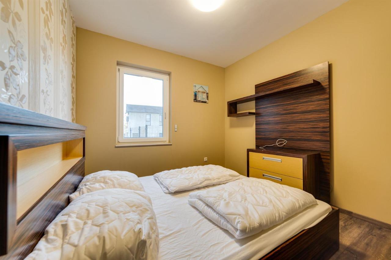 Forest Foeldvar Apartmanok By Bltn Balatonföldvár Екстериор снимка