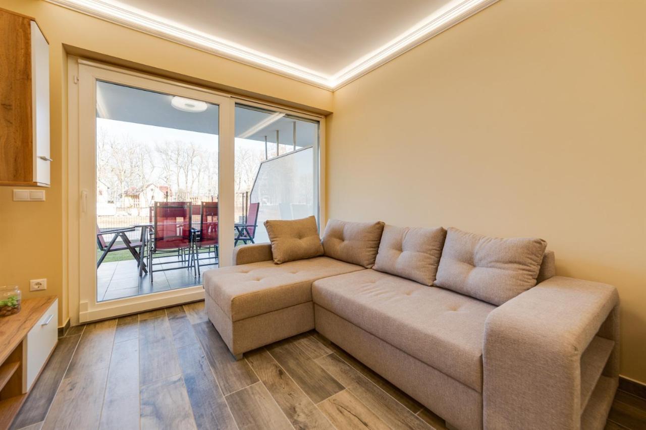 Forest Foeldvar Apartmanok By Bltn Balatonföldvár Екстериор снимка