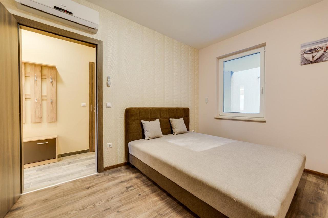 Forest Foeldvar Apartmanok By Bltn Balatonföldvár Екстериор снимка