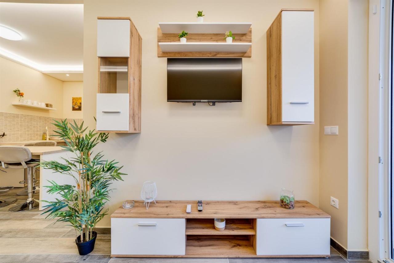 Forest Foeldvar Apartmanok By Bltn Balatonföldvár Екстериор снимка