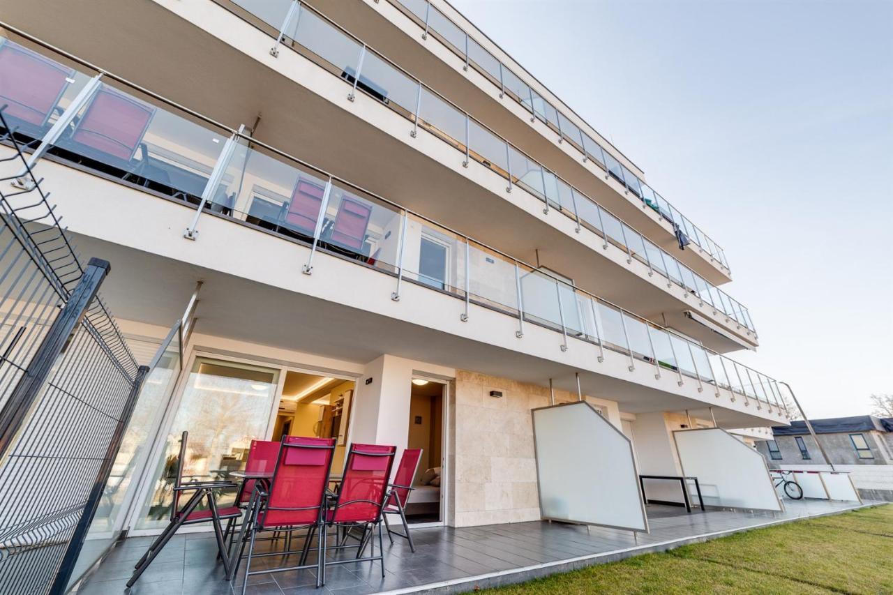 Forest Foeldvar Apartmanok By Bltn Balatonföldvár Екстериор снимка