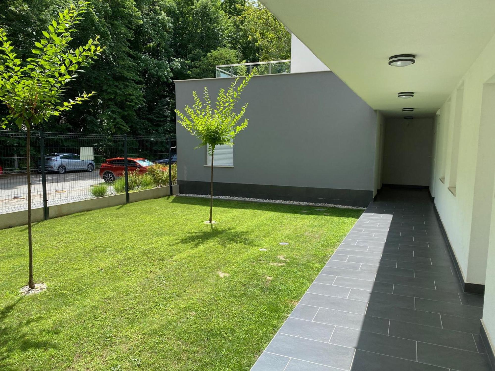Forest Foeldvar Apartmanok By Bltn Balatonföldvár Екстериор снимка